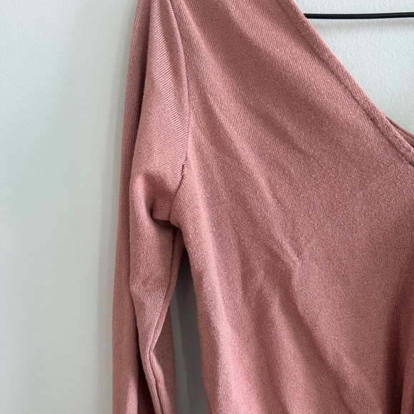 DYNAMITE Long sleeve top - Picture 4 of 4